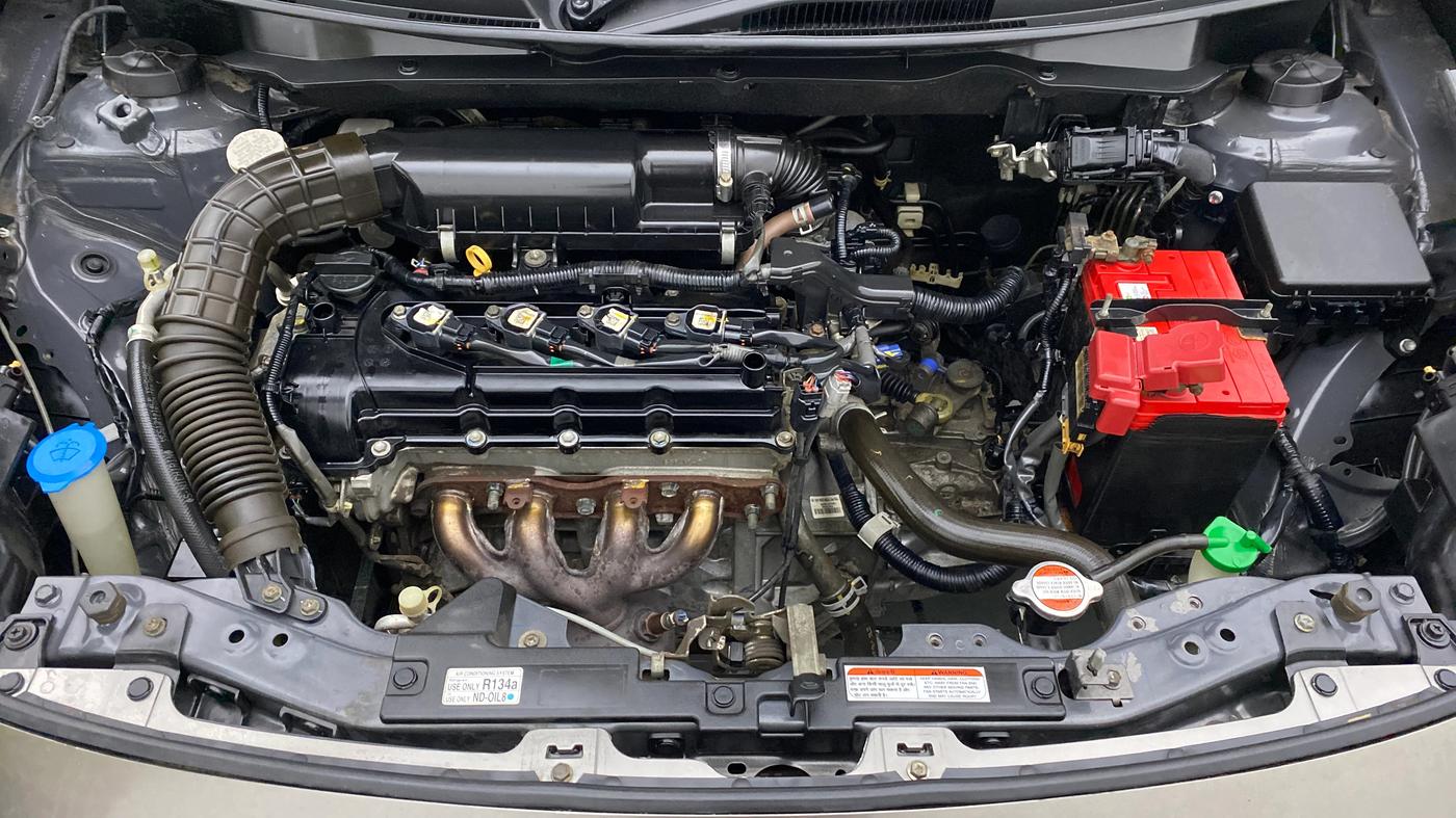 2017 Maruti Dzire VXI, Petrol, Manual, 33,249 km, Open Bonet