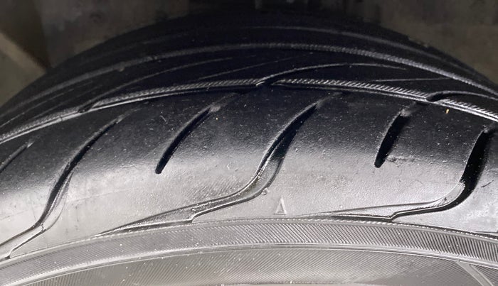 2019 Ford Figo Aspire 1.2 TITANIUM+ PETROL, Petrol, Manual, 54,907 km, Left Front Tyre Tread