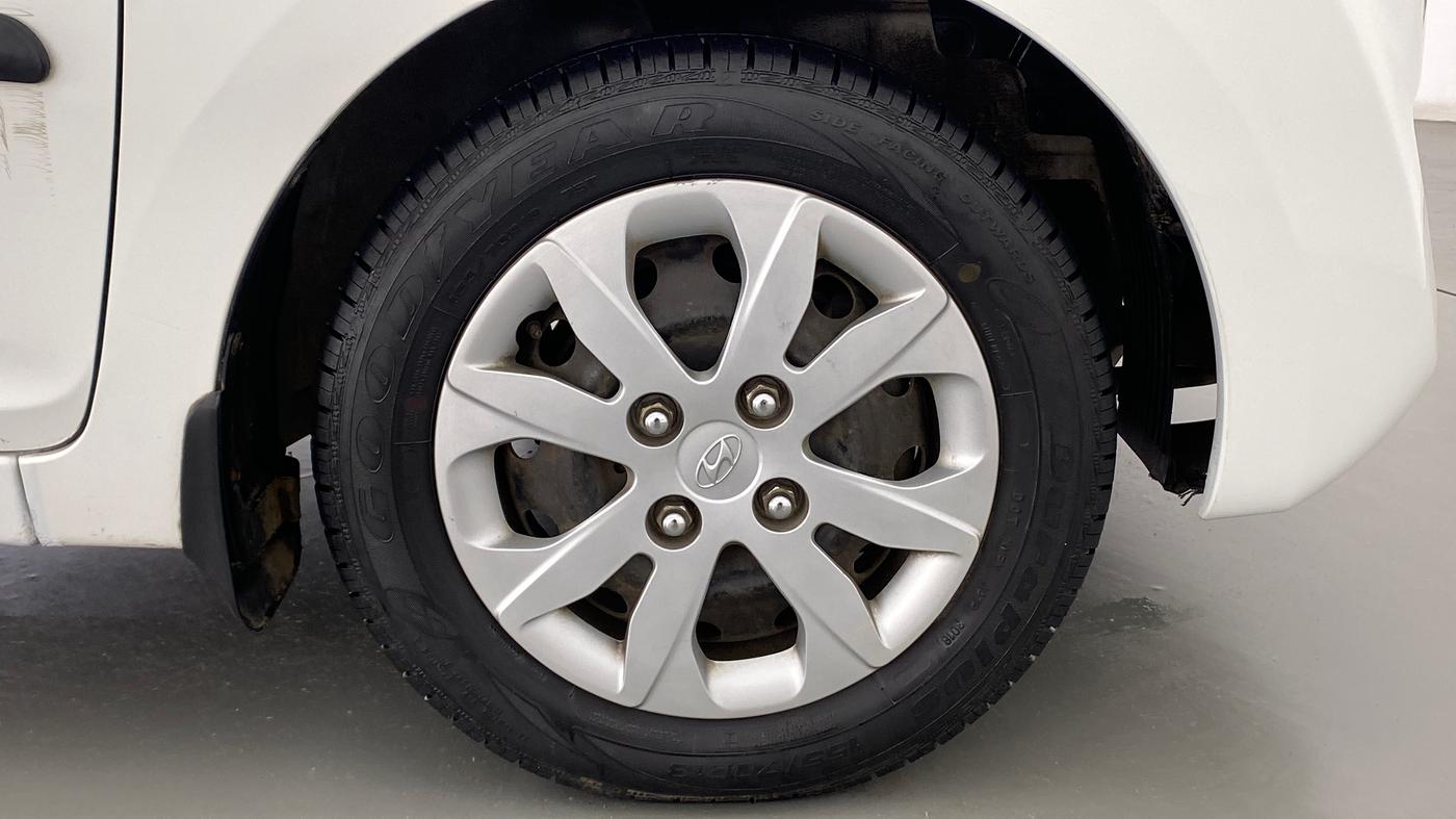 2018 Hyundai Eon MAGNA PLUS, Petrol, Manual, 20,339 km, Right Front Wheel