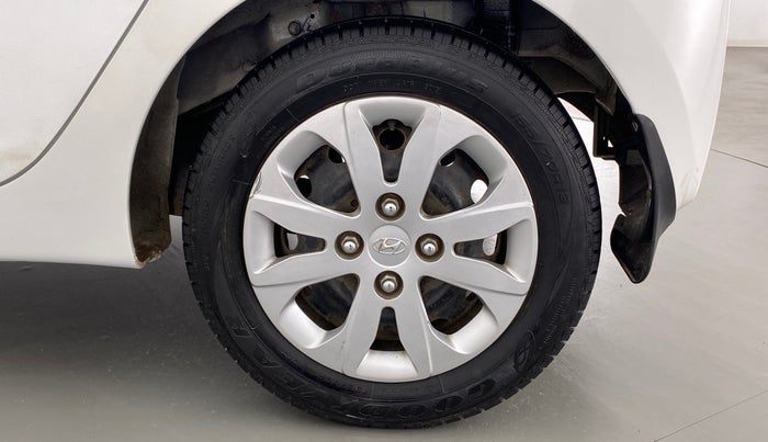 2018 Hyundai Eon MAGNA PLUS, Petrol, Manual, 20,339 km, Left Rear Wheel