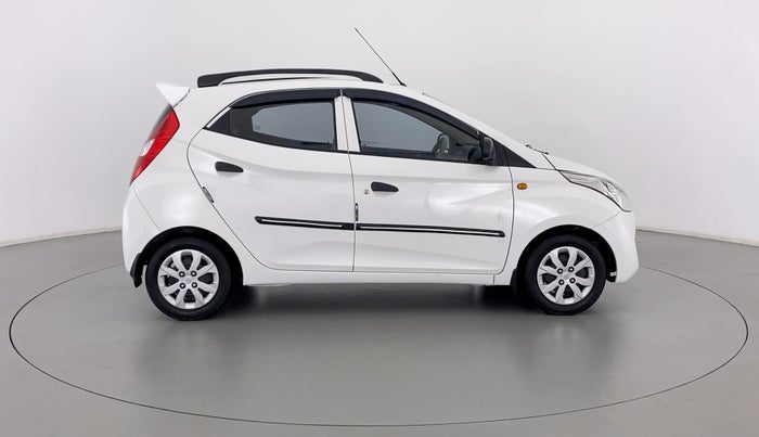 2018 Hyundai Eon MAGNA PLUS, Petrol, Manual, 20,339 km, Right Side View