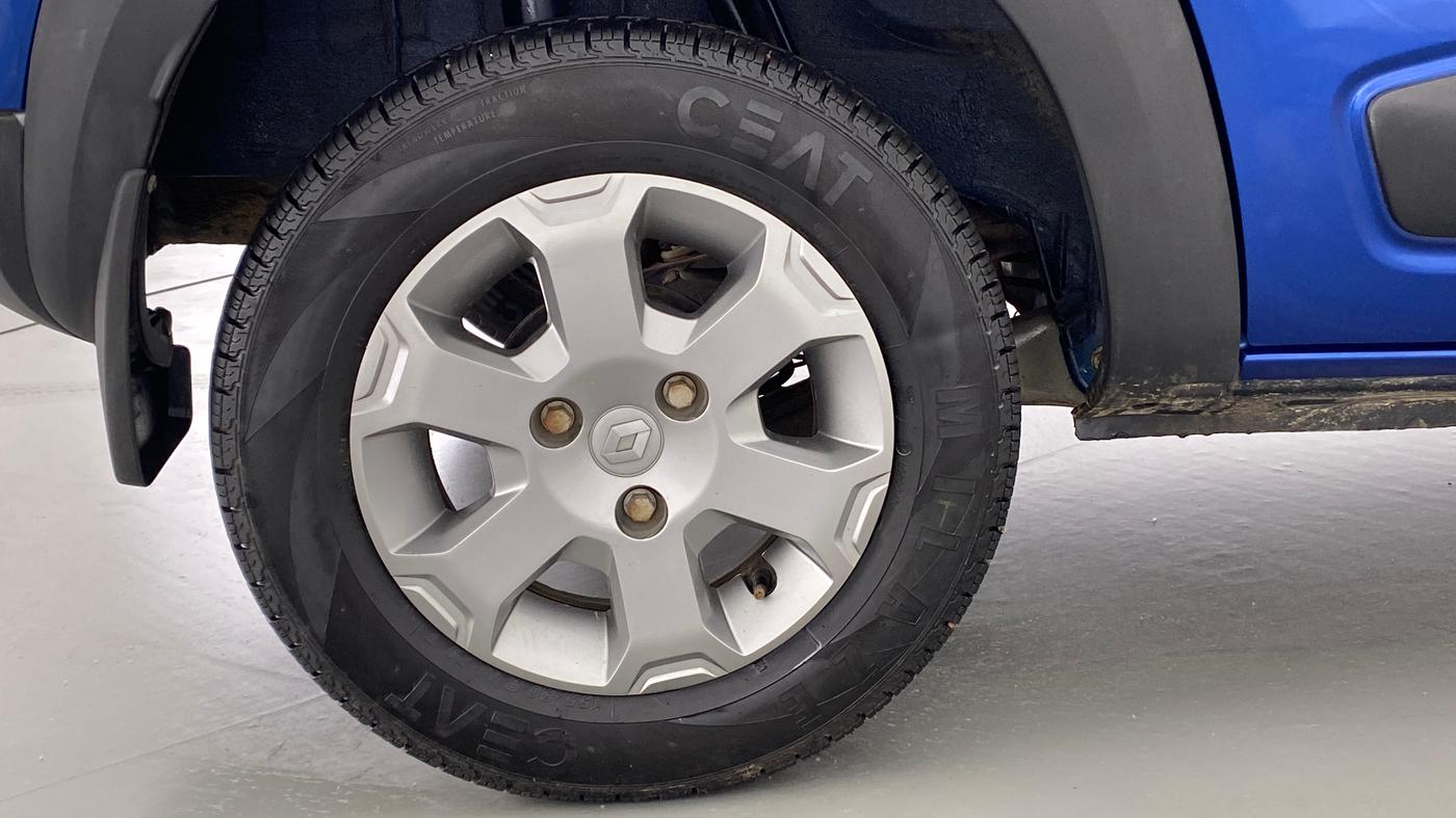 2019 Renault Kwid 1.0 CLIMBER OPT AMT, Petrol, Automatic, 15,027 km, Right Rear Wheel