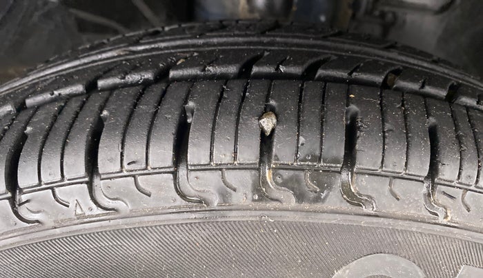 2019 Renault Kwid 1.0 CLIMBER OPT AMT, Petrol, Automatic, 15,027 km, Right Front Tyre Tread