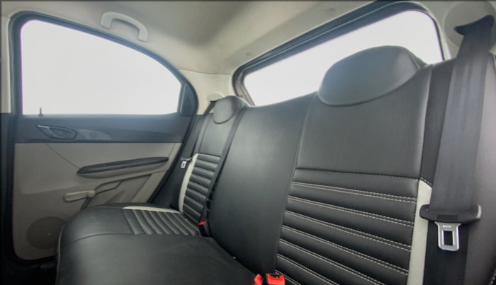 2018 Tata Tiago XE 1.2 REVOTRON, Petrol, Manual, 31,207 km, Right Side Rear Door Cabin