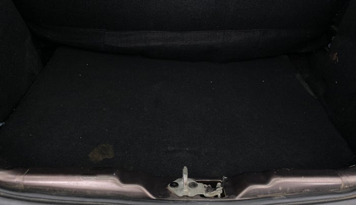 2018 Tata Tiago XE 1.2 REVOTRON, Petrol, Manual, 31,207 km, Boot Inside