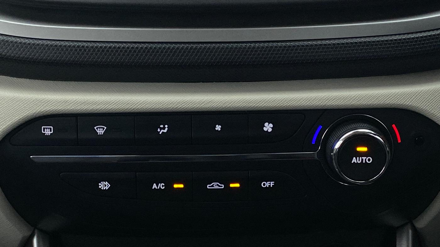 2022 Tata ALTROZ XZ + 1.2 RTN, Petrol, Manual, 2,894 km, Automatic Climate Control