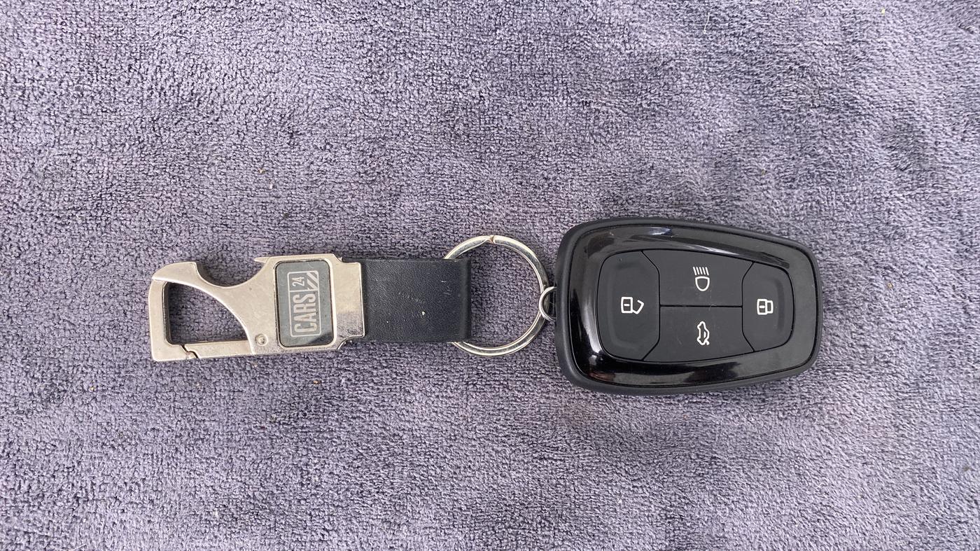 2022 Tata ALTROZ XZ + 1.2 RTN, Petrol, Manual, 2,894 km, Key Close Up