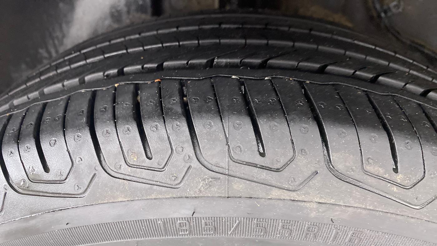 2022 Tata ALTROZ XZ + 1.2 RTN, Petrol, Manual, 2,894 km, Right Rear Tyre Tread