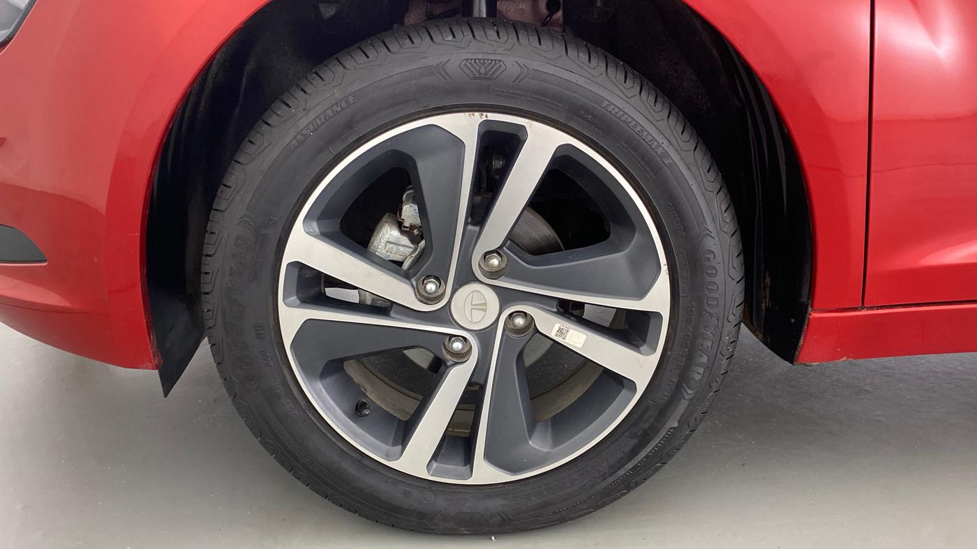 2022 Tata ALTROZ XZ + 1.2 RTN, Petrol, Manual, 2,894 km, Left Front Wheel