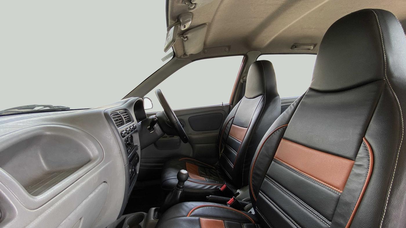 2013 Maruti Alto K10 VXI P, Petrol, Manual, 67,196 km, Right Side Front Door Cabin