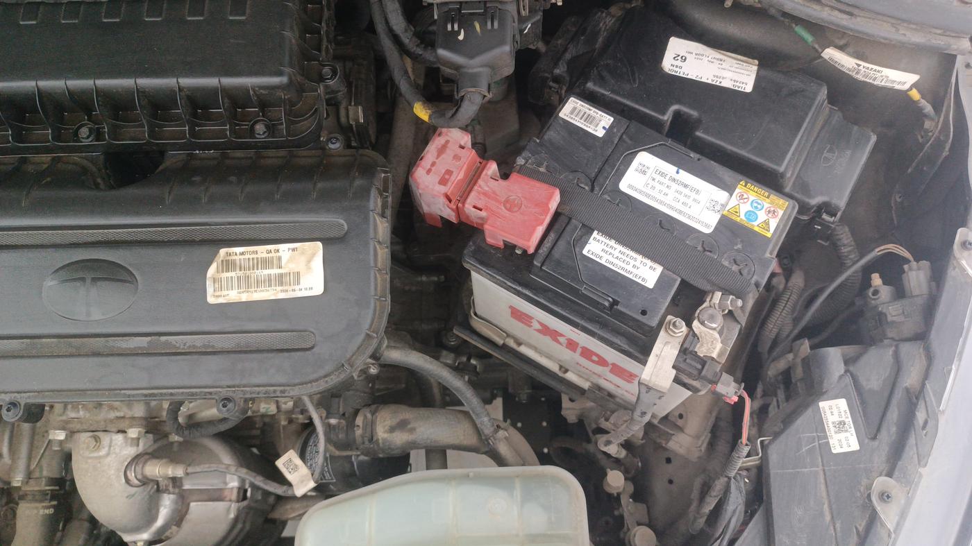 2024 Tata Tiago XZA PLUS PETROL, Petrol, Automatic, 11,683 km, Engine View - Left