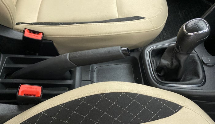 2019 Skoda Rapid 1.6 MPI MT ACTIVE, Petrol, Manual, 8,543 km, Gear Lever