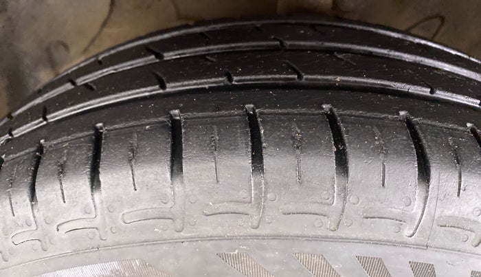 2021 Hyundai GRAND I10 NIOS SPORTZ PETROL, Petrol, Manual, 47,311 km, Left Front Tyre Tread