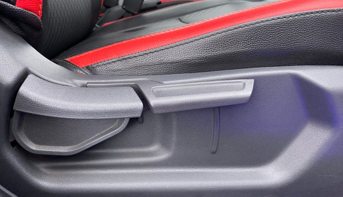 2021 Hyundai GRAND I10 NIOS SPORTZ PETROL, Petrol, Manual, 47,311 km, Driver Side Adjustment Panel