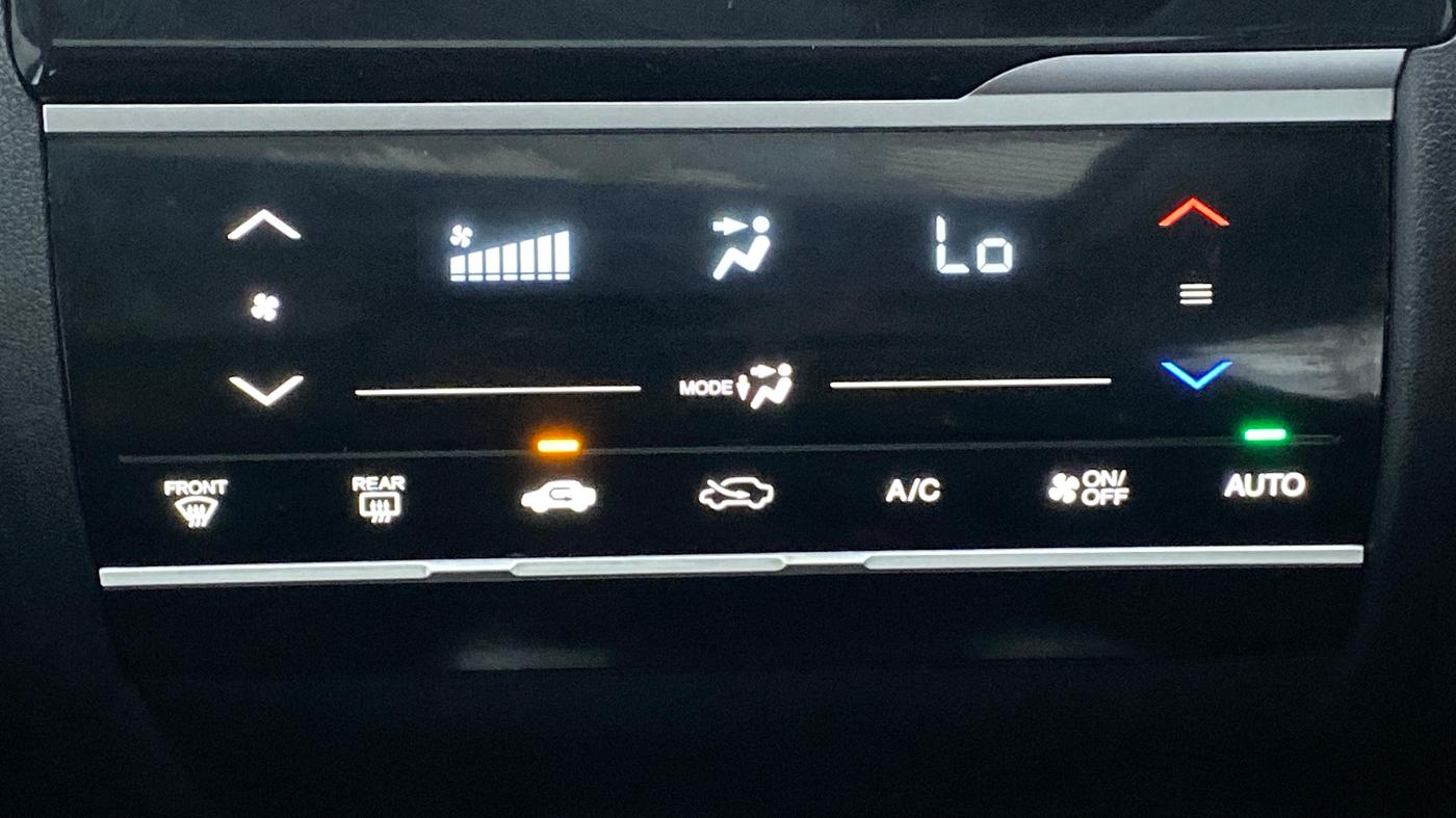 2019 Honda WR-V 1.5 i-DTEC VX MT, Diesel, Manual, 36,740 km, Automatic Climate Control