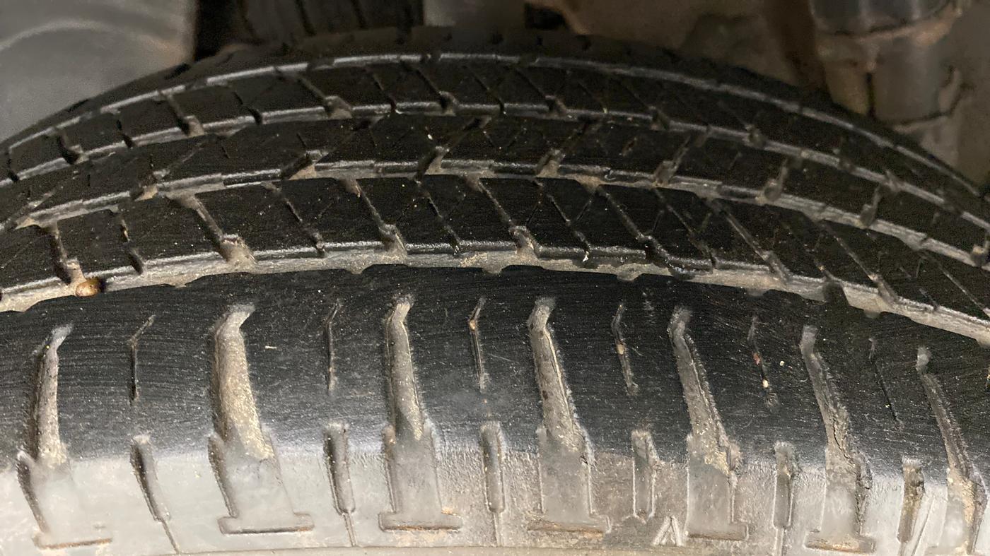2016 Renault Duster RXL AMT 110 PS, Diesel, Automatic, 85,281 km, Right Rear Tyre Tread