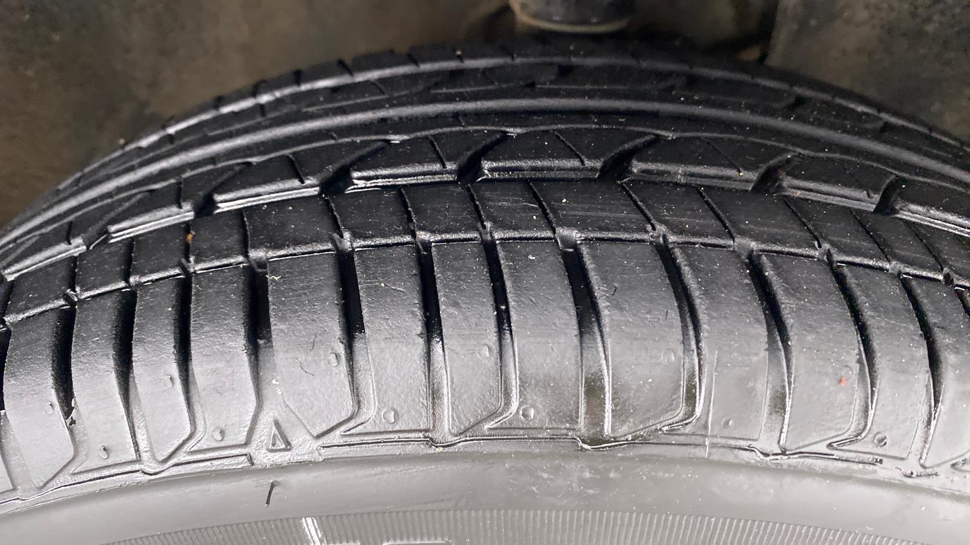2018 Maruti IGNIS DELTA 1.2 K12, Petrol, Manual, 74,801 km, Right Front Tyre Tread