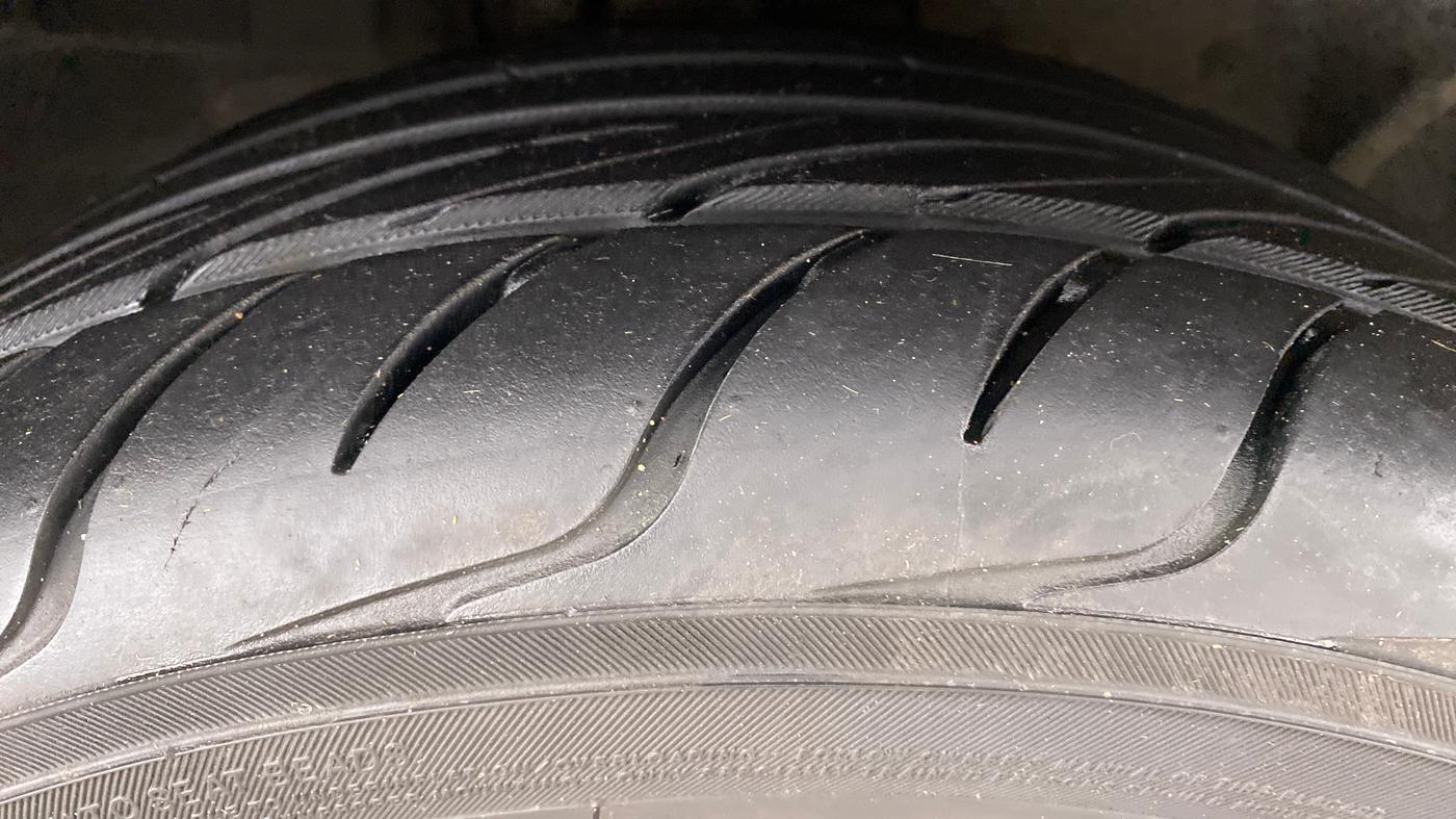 2021 Ford FREESTYLE TITANIUM Plus 1.5 TDCI MT, Diesel, Manual, 27,131 km, Right Front Tyre Tread