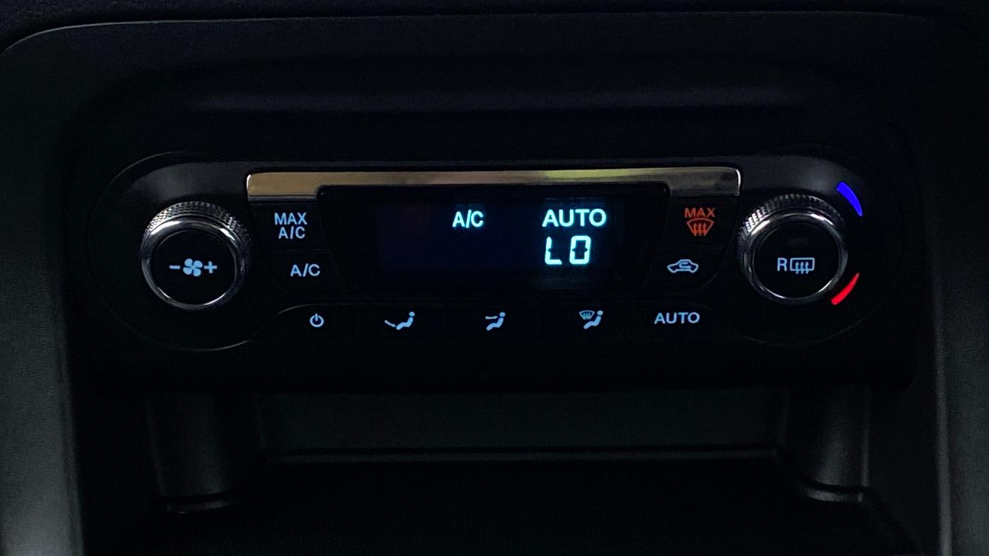 2021 Ford FREESTYLE TITANIUM Plus 1.5 TDCI MT, Diesel, Manual, 27,131 km, Automatic Climate Control