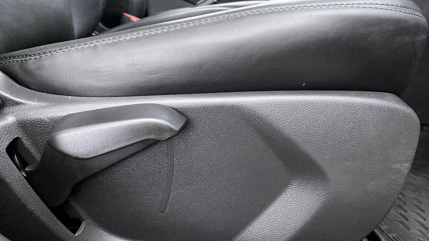 2021 Ford FREESTYLE TITANIUM Plus 1.5 TDCI MT, Diesel, Manual, 27,131 km, Driver Side Adjustment Panel