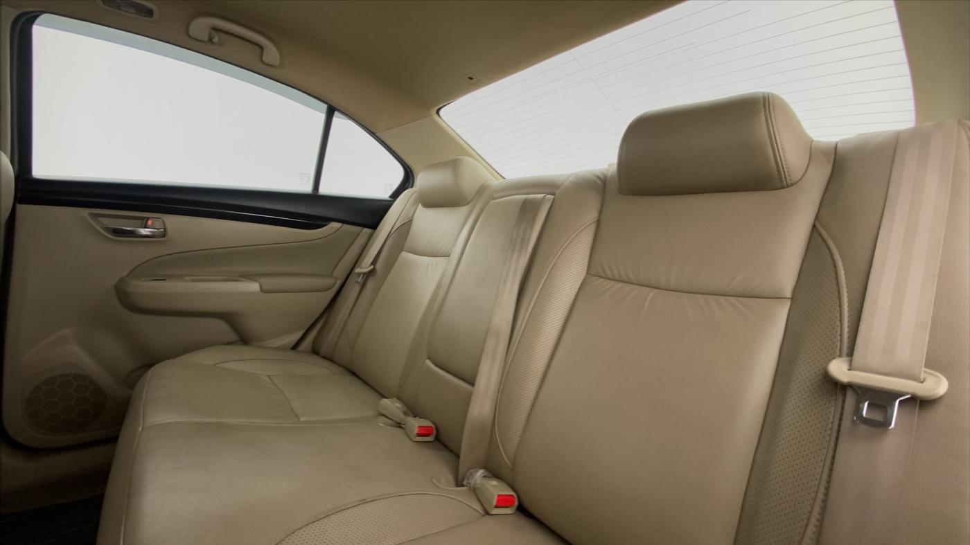 2018 Maruti Ciaz ALPHA 1.4 VVT AMT, Petrol, Automatic, 64,417 km, Right Side Rear Door Cabin
