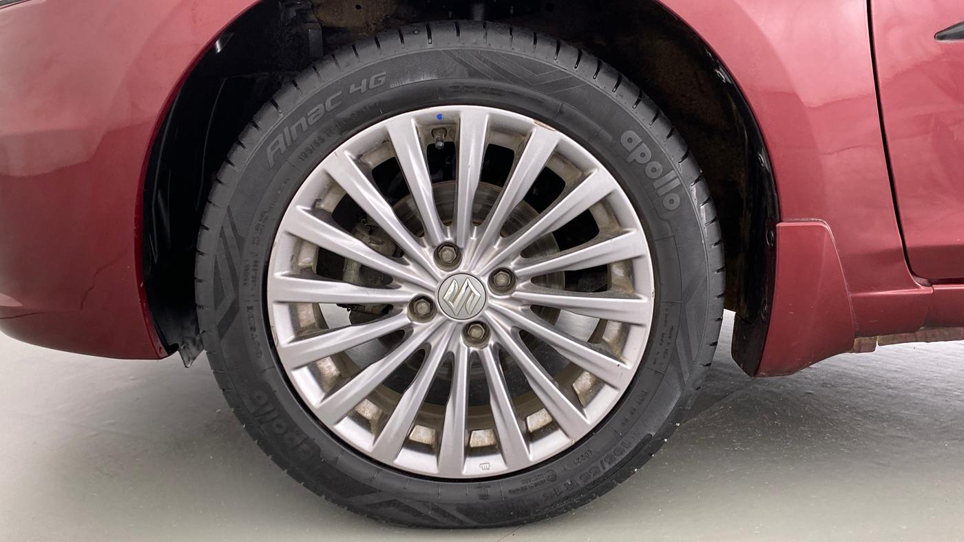 2018 Maruti Ciaz ALPHA 1.4 VVT AMT, Petrol, Automatic, 64,417 km, Left Front Wheel