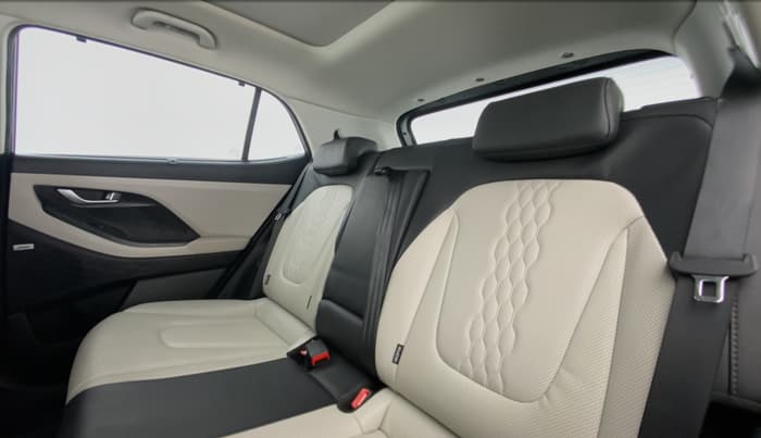 2021 Hyundai Creta 1.5 SX (O), Diesel, Manual, 27,270 km, Right Side Rear Door Cabin