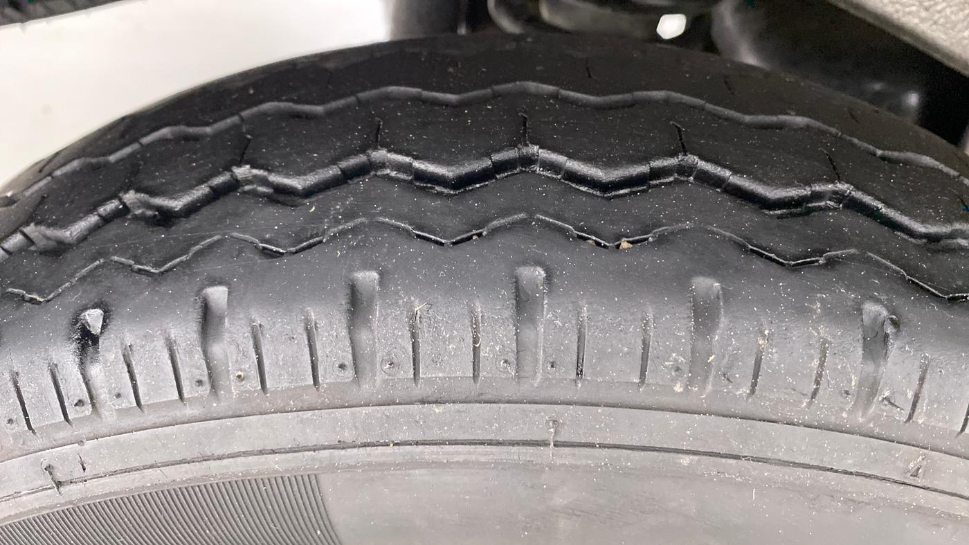 2021 Maruti Eeco 5 STR CNG WITH AC PLUSHTR, CNG, Manual, 16,521 km, Right Rear Tyre Tread