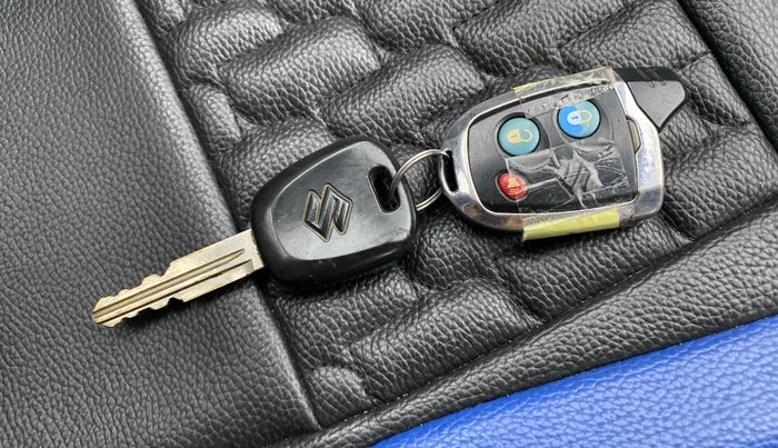 2016 Maruti Alto 800 LXI OPT, Petrol, Manual, 28,449 km, Lock system - Dork lock functional only from remote key