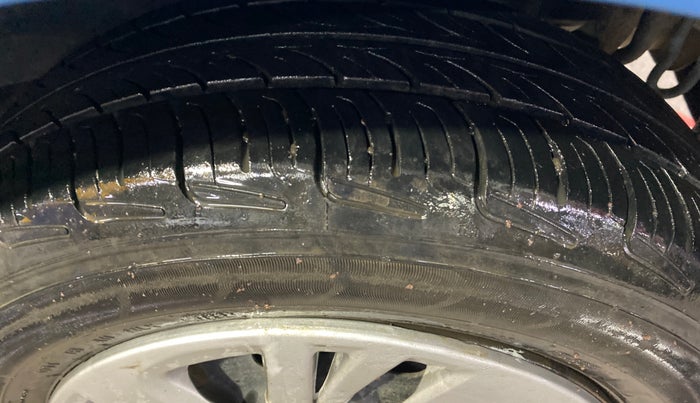 2016 Tata Tiago XT PETROL, Petrol, Manual, 65,462 km, Left Front Tyre Tread