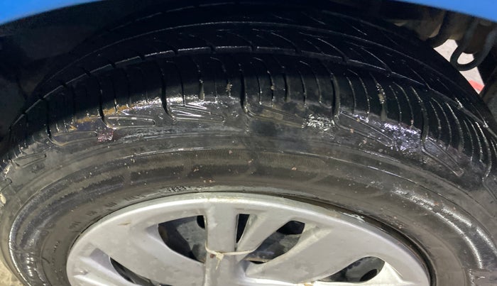 2016 Tata Tiago XT PETROL, Petrol, Manual, 65,462 km, Left Rear Tyre Tread