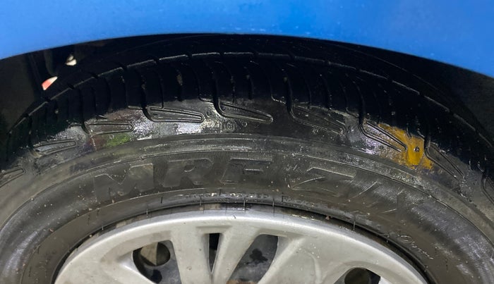 2016 Tata Tiago XT PETROL, Petrol, Manual, 65,462 km, Right Rear Tyre Tread