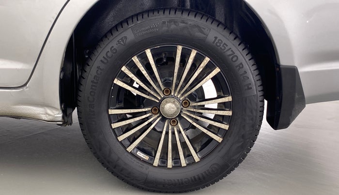 2010 Maruti Swift Dzire VDI, Diesel, Manual, 90,219 km, Left Rear Wheel