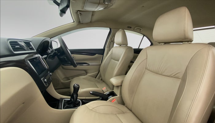 2017 Maruti Ciaz ALPHA 1.3 DDIS SHVS, Diesel, Manual, 71,650 km, Right Side Front Door Cabin