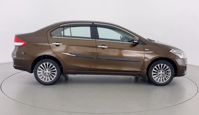 2017 Maruti Ciaz ALPHA 1.3 DDIS SHVS, Diesel, Manual, 71,650 km, Right Side View