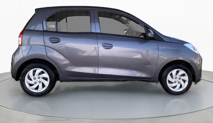 2018 Hyundai NEW SANTRO SPORTZ 1.1, Petrol, Manual, 17,081 km, Right Side View
