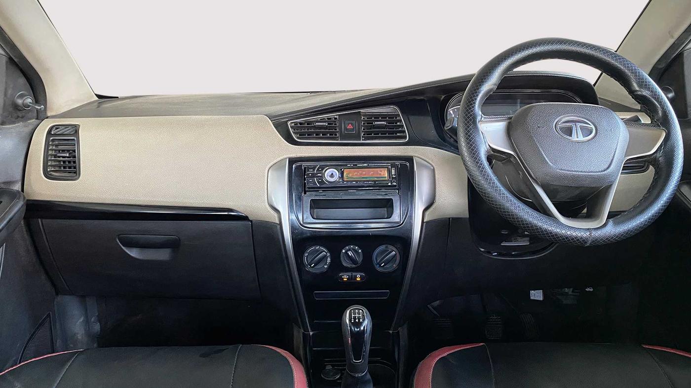 2017 Tata Zest XE QUADRAJET 75PS, Diesel, Manual, 80,241 km, Dashboard
