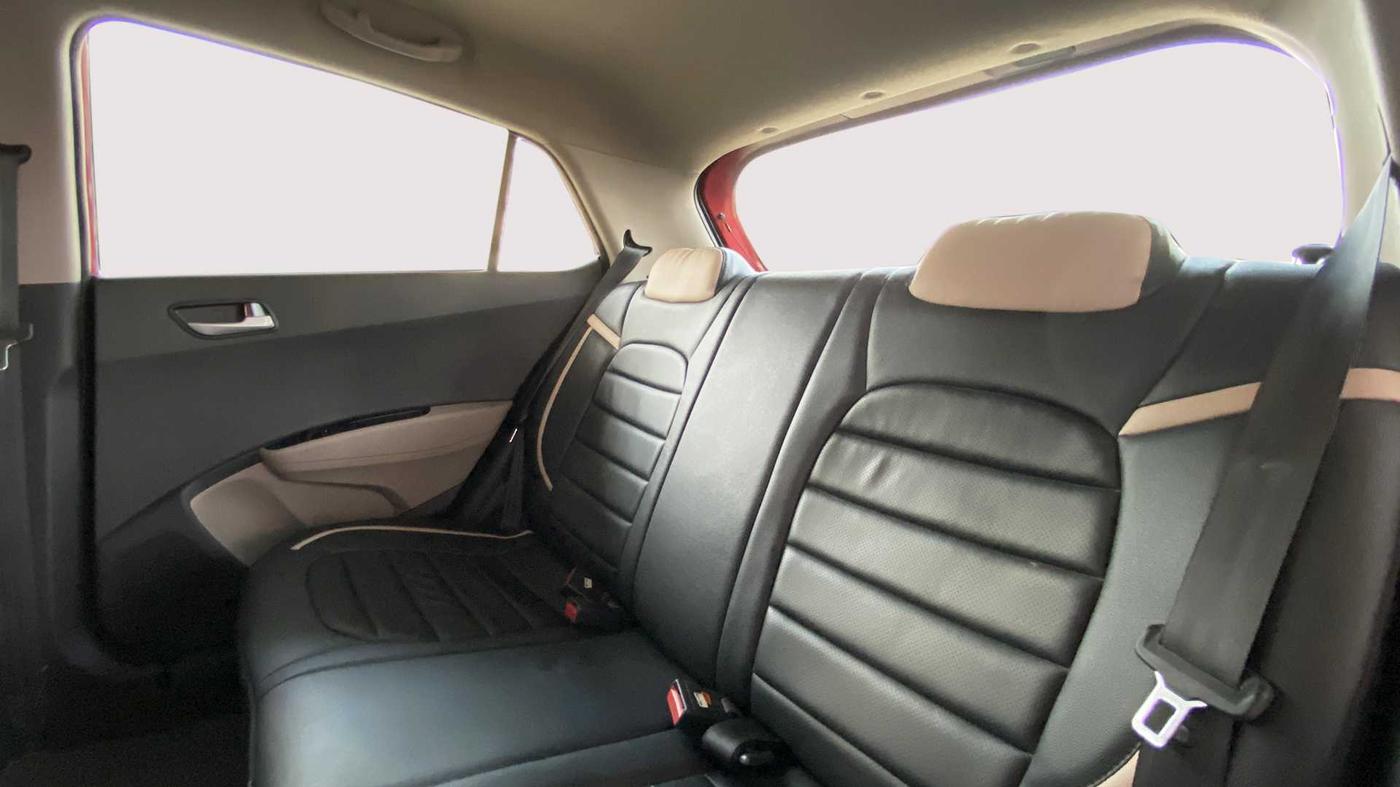 2017 Hyundai Grand i10 SPORTZ 1.2 KAPPA VTVT, Petrol, Manual, 2,073 km, Right Side Rear Door Cabin