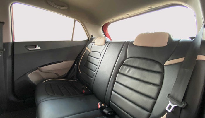 2017 Hyundai Grand i10 SPORTZ 1.2 KAPPA VTVT, Petrol, Manual, 2,073 km, Right Side Rear Door Cabin