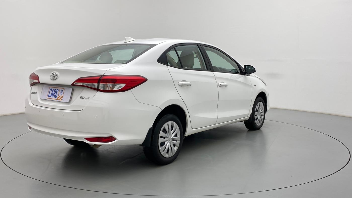 2018 Toyota YARIS J MT, Petrol, Manual, 49,147 km, Right Back Diagonal