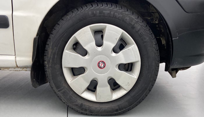 2010 Hyundai Santro Xing GL, Petrol, Manual, 46,734 km, Right Front Wheel