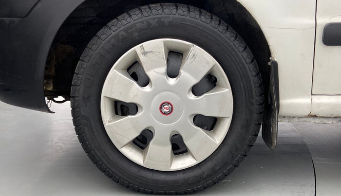 2010 Hyundai Santro Xing GL, Petrol, Manual, 46,734 km, Left Front Wheel