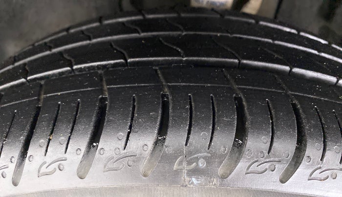 2021 Tata ALTROZ XT 1.2, Petrol, Manual, 6,013 km, Left Front Tyre Tread