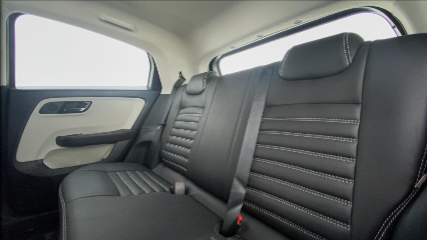 2021 Tata ALTROZ XT 1.2, Petrol, Manual, 6,013 km, Right Side Rear Door Cabin