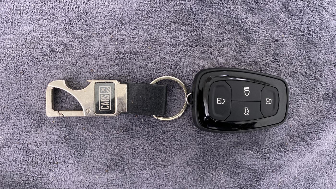 2021 Tata ALTROZ XT 1.2, Petrol, Manual, 6,013 km, Key Close Up