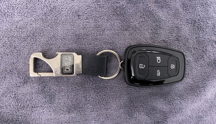 2021 Tata ALTROZ XT 1.2, Petrol, Manual, 6,013 km, Key Close Up