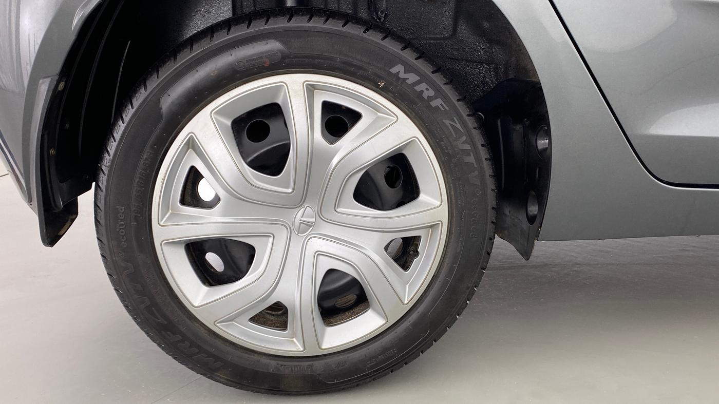 2021 Tata ALTROZ XT 1.2, Petrol, Manual, 6,013 km, Right Rear Wheel