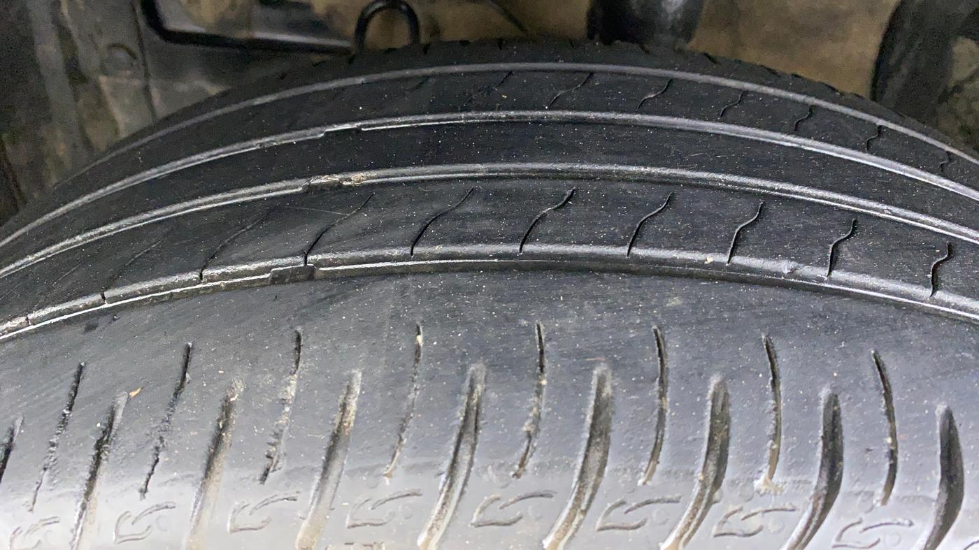 2019 Maruti Vitara Brezza ZDI, Diesel, Manual, 56,710 km, Left Front Tyre Tread