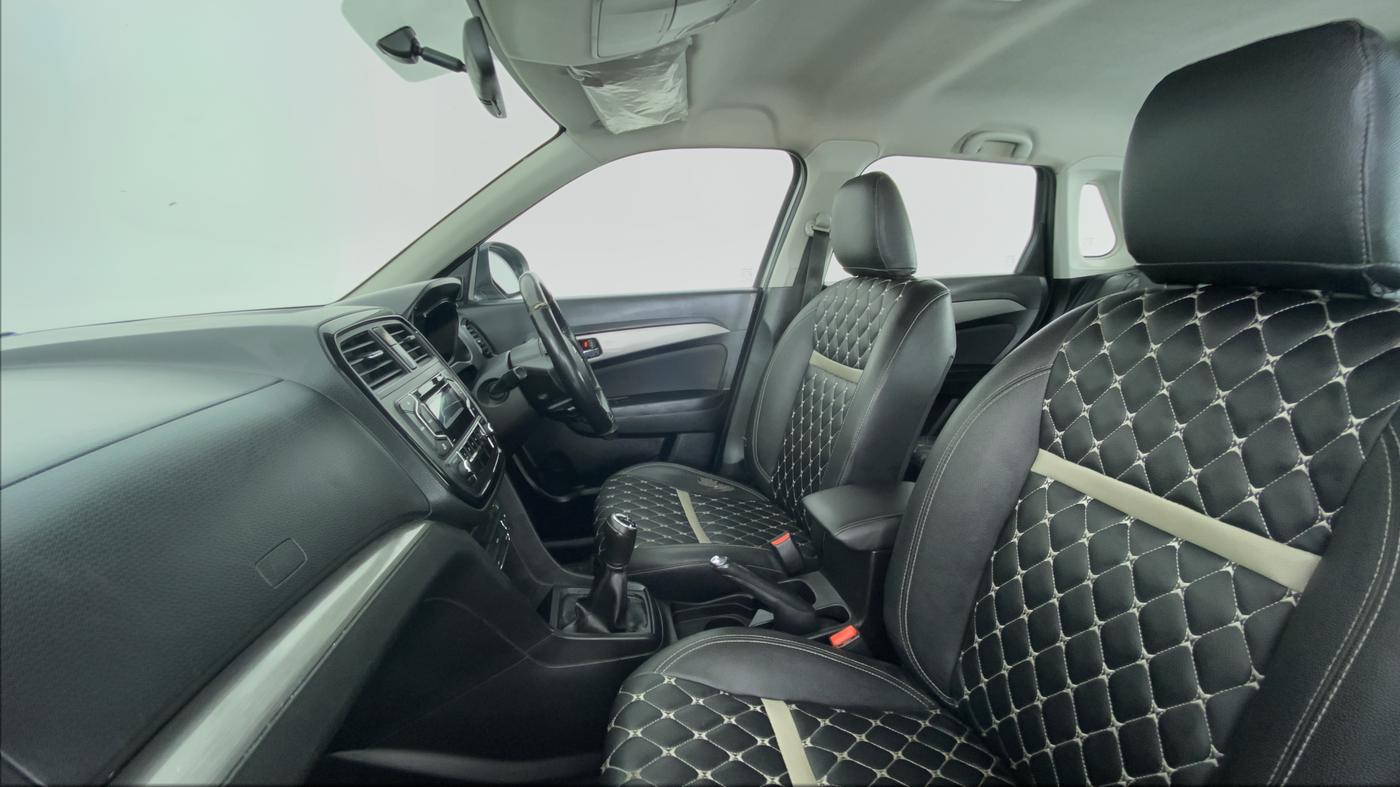 2019 Maruti Vitara Brezza ZDI, Diesel, Manual, 56,710 km, Right Side Front Door Cabin