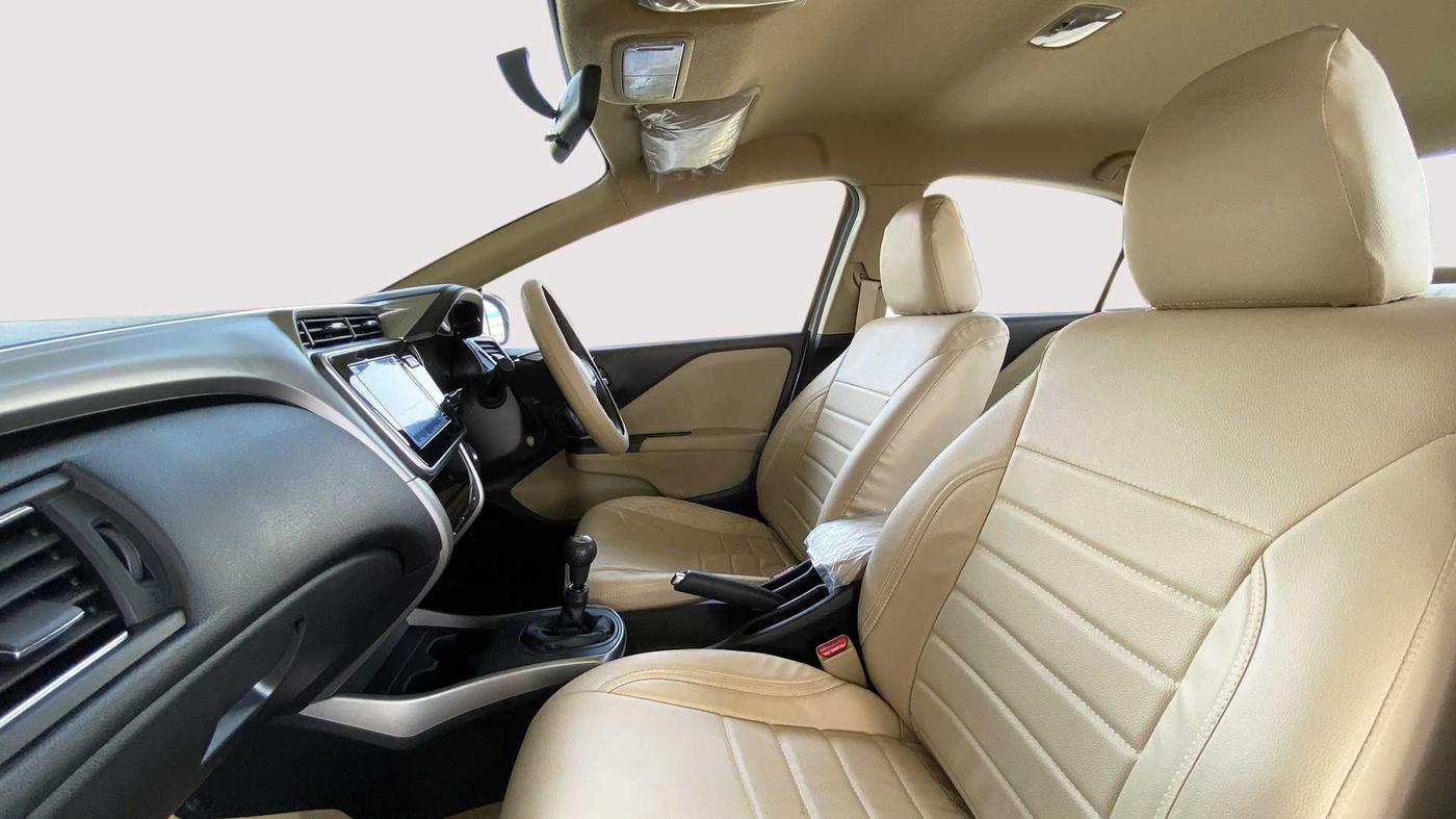 2022 Honda City V MT PETROL, Petrol, Manual, 1,709 km, Right Side Front Door Cabin